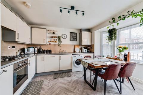 3 bedroom end of terrace house for sale, Ewden Close, Swindon, Wiltshire, SN1