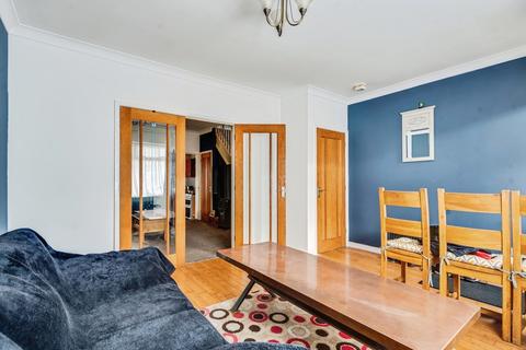 3 bedroom terraced house for sale, Cricklade Road, Swindon, Wiltshire, SN2