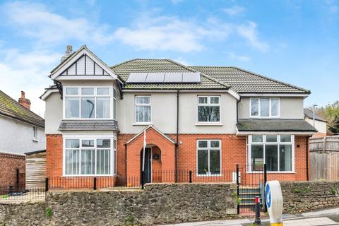 undefined, Croft Road, Swindon, Wiltshire, SN1