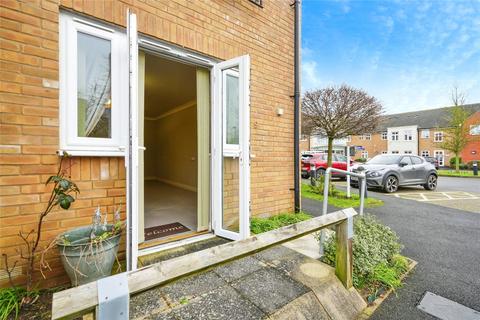 2 bedroom flat for sale, Coach House Mews, Bicester, Oxfordshire, OX26