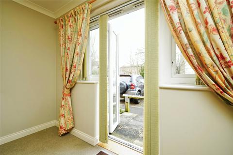 2 bedroom flat for sale, Coach House Mews, Bicester, Oxfordshire, OX26