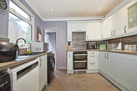 4 bedroom terraced house for sale, Victoria Avenue, Newport, NP19