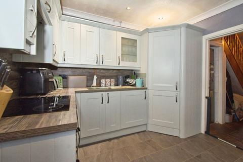 4 bedroom terraced house for sale, Victoria Avenue, Newport, NP19