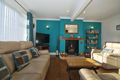 3 bedroom bungalow for sale, Moyle Grove, Ponthir, Newport, Torfaen, NP18