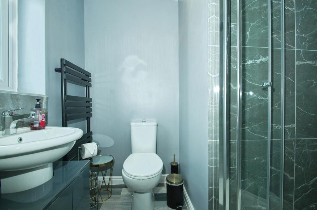 Ensuite
