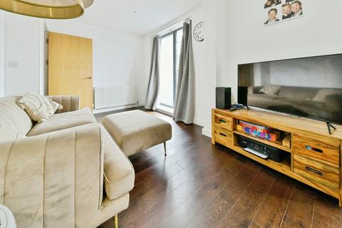 1 bedroom flat for sale, Swingate, STEVENAGE, Hertfordshire, SG1