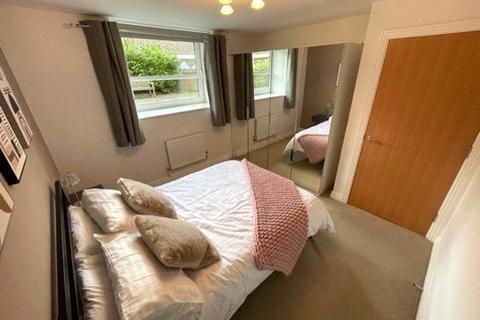 1 bedroom flat for sale, Skyline House, Swingate, Stevenage, Hertfordshire, SG1