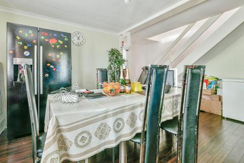 undefined, Southwark Close, Stevenage, Hertfordshire, SG1