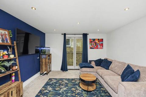 2 bedroom apartment for sale, Sillence Court, Royston, Hertfordshire