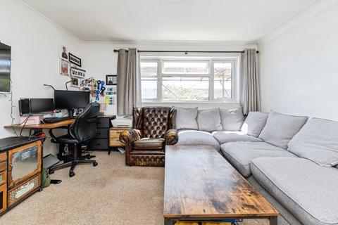 undefined, Canterbury Way, Stevenage, Hertfordshire, SG1