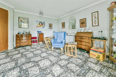 undefined, The Lawns, Stevenage, Hertfordshire, SG2