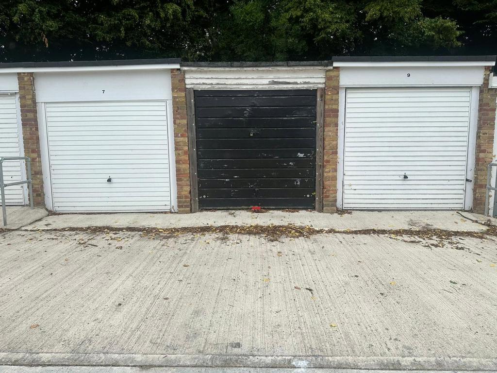 Garage 1