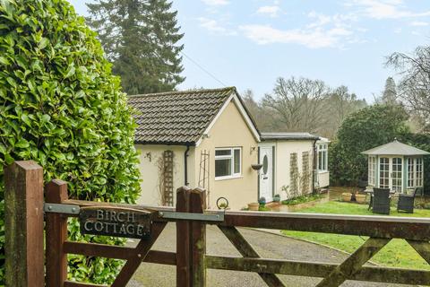 2 bedroom detached bungalow for sale, Vicarage Lane, Haslemere, GU27