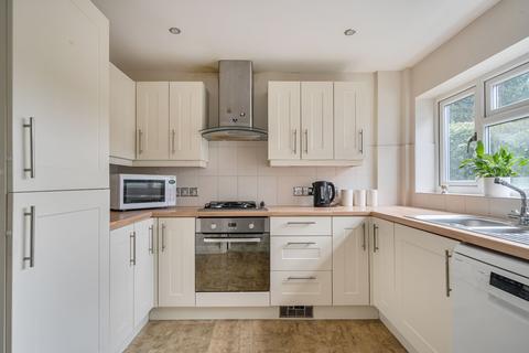 2 bedroom detached bungalow for sale, Vicarage Lane, Haslemere, GU27