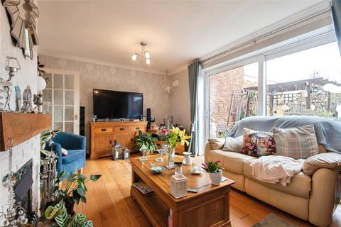 3 bedroom end of terrace house for sale, Telford Avenue, Stevenage, Hertfordshire, SG2