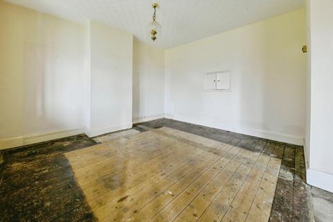4 bedroom semi-detached house for sale, Becket Gardens, Welwyn, Hertfordshire, AL6
