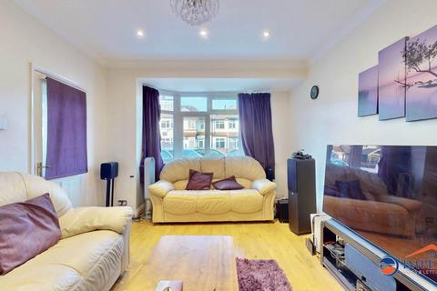 6 bedroom semi-detached house for sale, Crosslands Avn, Southall