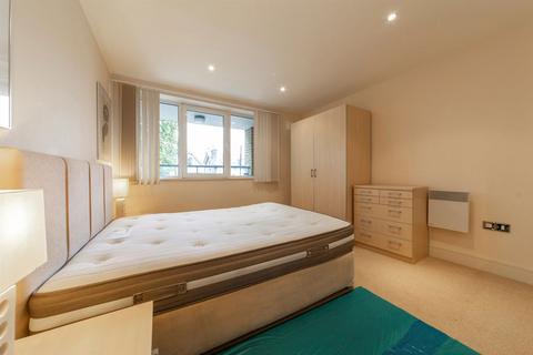 undefined, Chiswick High Road, London W4
