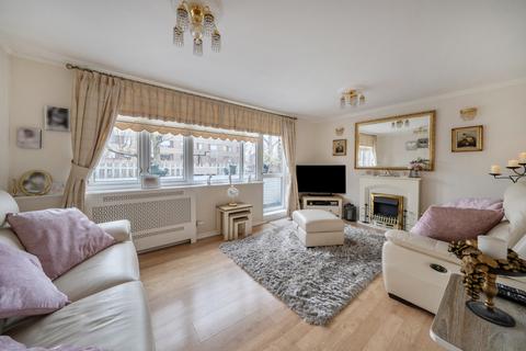 Laxley Close, London