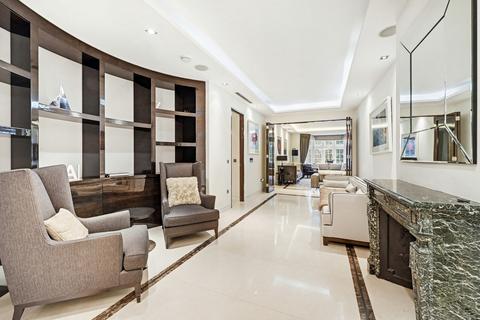 undefined, Knightsbridge, London, SW1X