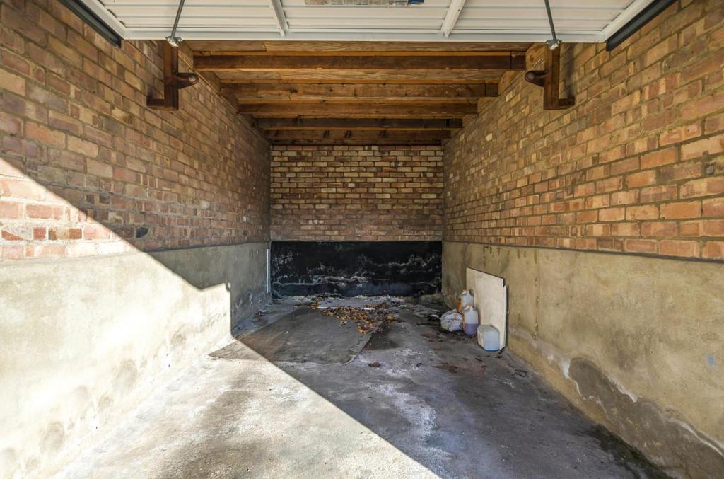 Davidson Frost-Wellings,DFW,Garage.jpg