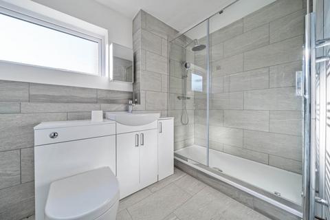 2 bedroom flat for sale, The Four Tubs, Bushey WD23