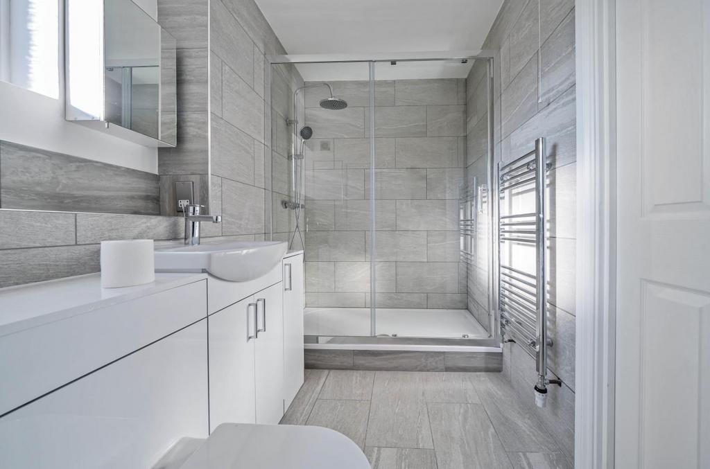 Davidson Frost-Wellings,DFW,Bathroom.jpg