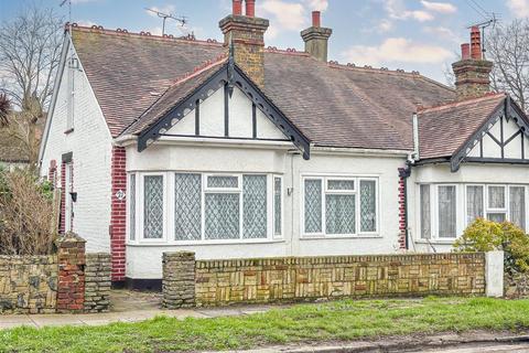 Shanklin Drive, Westcliff-on-Sea SS0