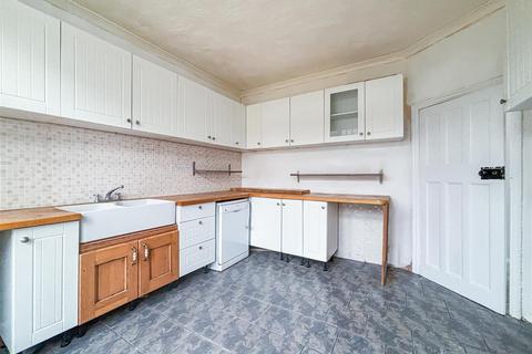 3 bedroom semi-detached house for sale, Shanklin Drive, Westcliff-on-Sea SS0