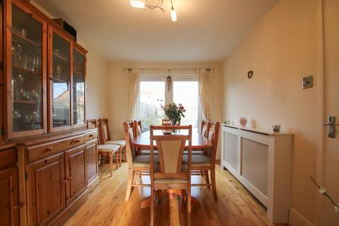 3 bedroom semi-detached house for sale, Amethyst Close, Wokingham, RG41