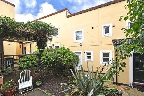 undefined, Bayes Close, London, Greater London, SE26