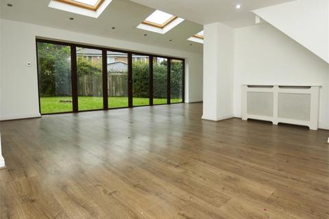 5 bedroom detached house for sale, Challoner Close, Huyton, Liverpool