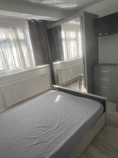 1 bedroom in a house share to rent, Whistler Gardens, Edgware HA8