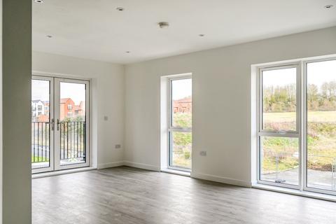 2 bedroom apartment to rent, Parkview East, Ashford, Kent, TN23