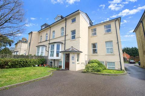 1 bedroom apartment for sale, Alexandra Road, Farnborough GU14