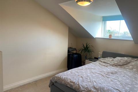 1 bedroom apartment for sale, Alexandra Road, Farnborough GU14