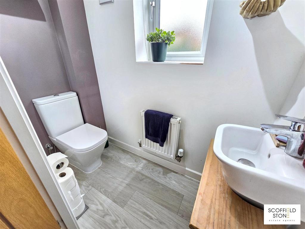 Guest cloakroom