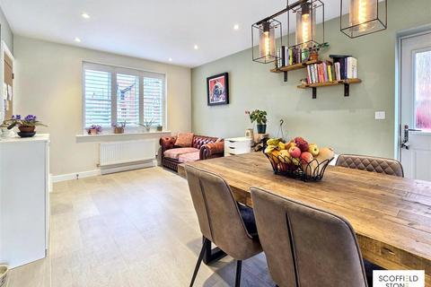 4 bedroom detached house for sale, Arkwright Way, Etwall, Derby