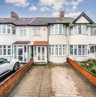 Essex Avenue, Isleworth TW7