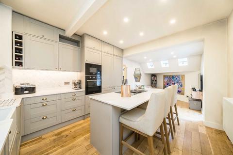 2 bedroom flat for sale, Stanley Grove, London SW8