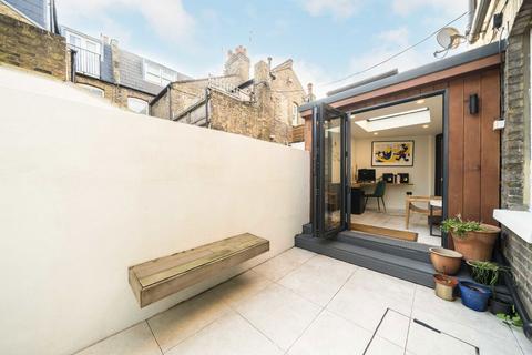 2 bedroom flat for sale, Stanley Grove, London SW8