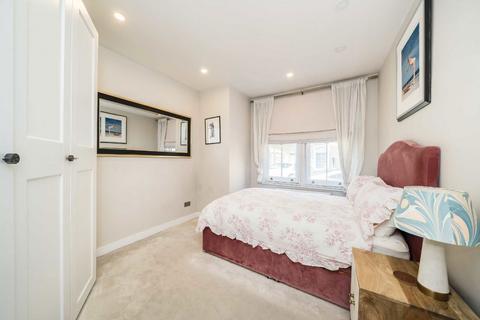 2 bedroom flat for sale, Stanley Grove, London SW8