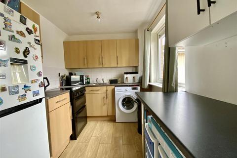 undefined, Mitcham Place, Bradwell Common