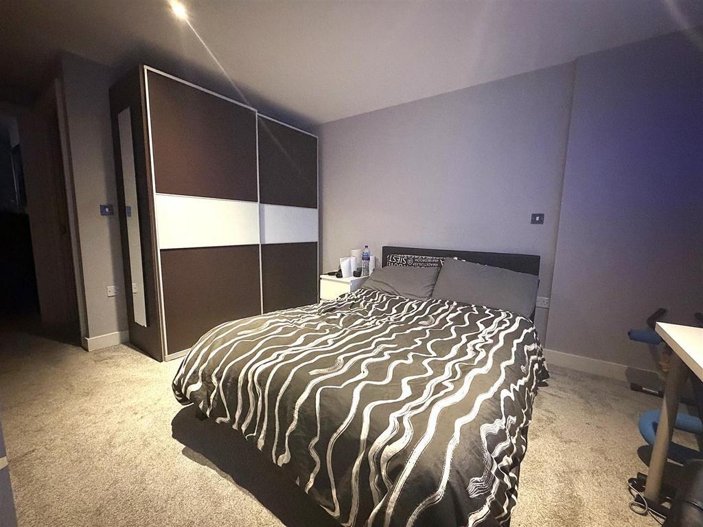 Bedroom 2 .jpeg