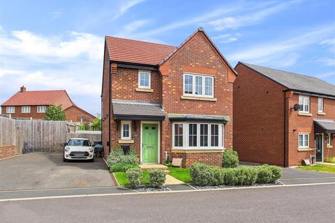 3 bedroom detached house for sale, Redwing Close, Streethay, Lichfield
