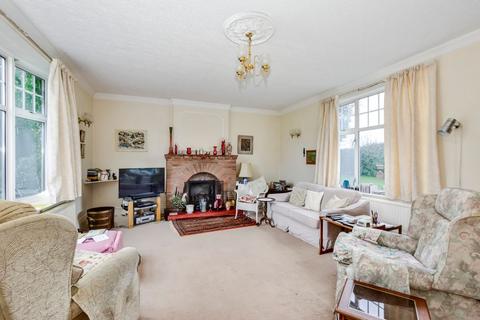 3 bedroom detached house for sale, Bucks Hill, Kings Langley, WD4