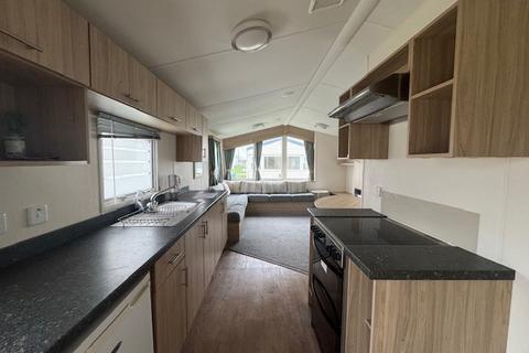 undefined, North Sea Lane, Cleethorpes DN36