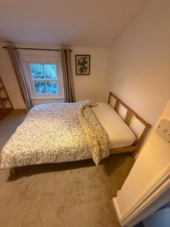 undefined, Kingston Road