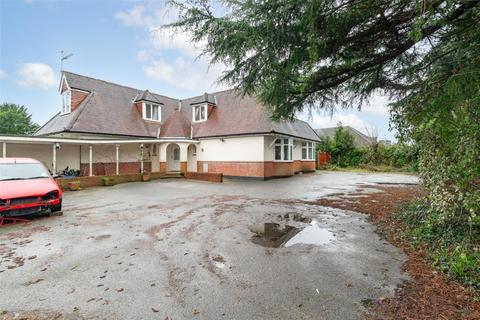 Highfield Road, Corfe Mullen, Wimborne, Dorset, BH21