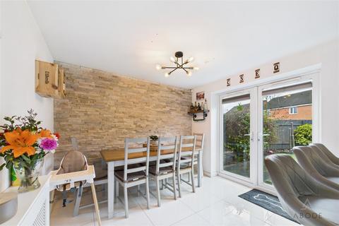 undefined, Upton Drive, Burton-On-Trent DE14